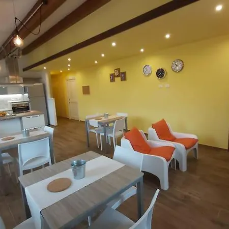 Panzió Lumacanda Mombaroccio